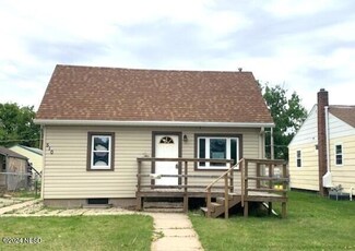 510 Lloyd St N, Aberdeen, SD 57401