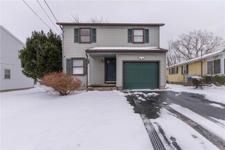 210 Polaris St, Rochester, NY 14606