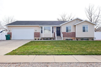 943 W 60 N, Layton, UT 84041