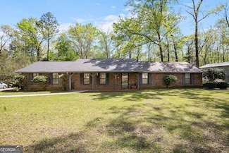 182 Quail Hollow Ln, Fort Valley, GA 31030