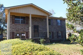 645 Mcdowell Rd, Hinesville, GA 31313