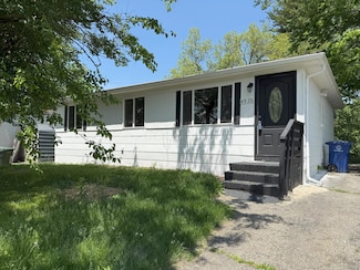 4926 Majestic Dr N, Columbus, OH 43232