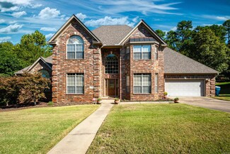 31 Chenay Dr, Little Rock, AR 72223