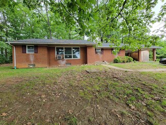 100 Johnson Dr, Stuarts Draft, VA 24477