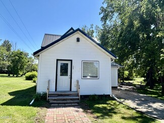 104 1st St E, Hunter, ND 58048