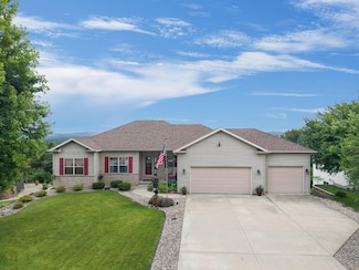 W10975 Lake View Dr, Lodi, WI 53555
