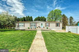 843 W Forrest Ave, Glen Rock, PA 17327