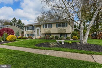 312 Warwick Dr, Reading, PA 19610