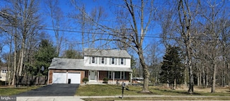 20 Brophy Dr, Ewing, NJ 08638