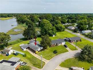 27 Rivercrest Dr, Portsmouth, VA 23701