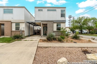 631 Ogden St, San Antonio, TX 78212