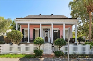 8207 Maple St, New Orleans, LA 70118