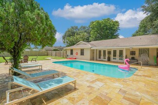 166 Old Country Rd S, Wellington, FL 33414