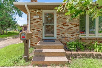 7119 Kyle Ave N, Minneapolis, MN 55429