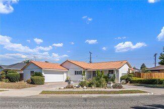 910 Oakdale Ave, Fullerton, CA 92831
