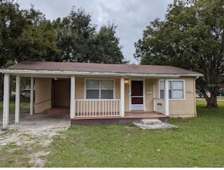 321 W Hunt Ave, Bushnell, FL 33513