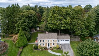 35 Anchorage Way, Barrington, RI 02806