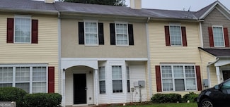 6093 Camden Forrest Ct, Riverdale, GA 30296