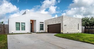 4801 Del Paseo St, Corpus Christi, TX 78411