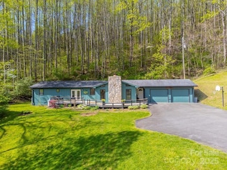 621 Kitchens Branch Rd, Sylva, NC 28779
