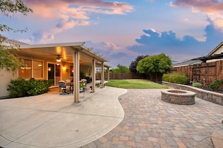 2925 Waxbill Ln, Lincoln, CA 95648