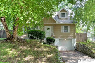 7806 Ontario St, Omaha, NE 68124