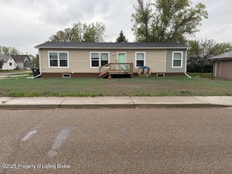 245 2nd Ave SW, Dickinson, ND 58601