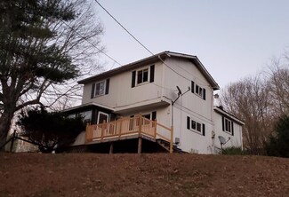 2002 Unity Rd, Princeton, WV 24739