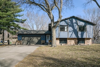 953 91st Ave NE, Minneapolis, MN 55434