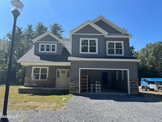 11 Jane St, Saratoga Springs, NY 12866