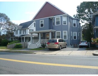 906 Franklin St, Melrose, MA 02176