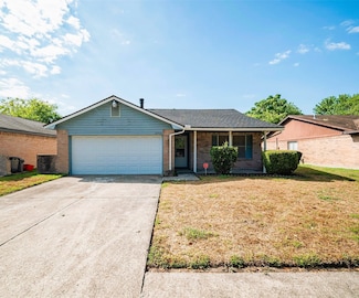 10906 Maple Rock Dr, Humble, TX 77396