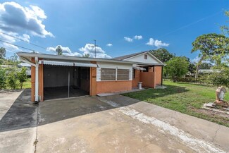 130 66th St S, Saint Petersburg, FL 33707