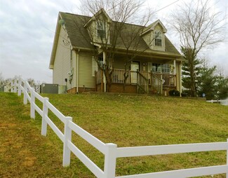 210 Mark Spitz Dr, Clarksville, TN 37042