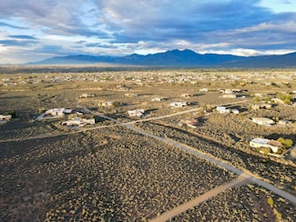 42 Camino de Los Arroyos, Ranchos de Taos, NM 87557