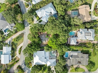 27 Rio Vista Dr, Sewall's Point, FL 34996