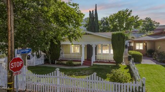 11028 Whitegate Ave, Sunland, CA 91040