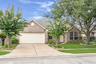 2708 Courtyard Ln, Pearland, TX 77584