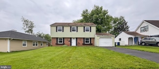 40 Marshal Ln, Willingboro, NJ 08046