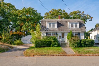 38 Plymouth St, Portland, ME 04103