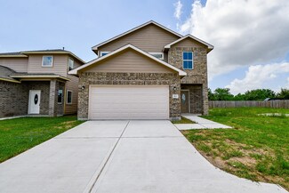 2823 Topiary Ln, Houston, TX 77014