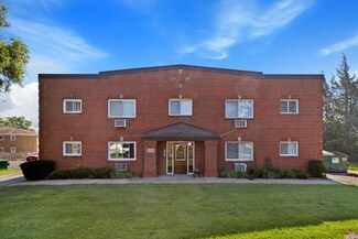 5N205 Eagle Terrace Unit 4, Itasca, IL 60143