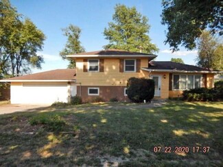 111 SE 8th St, Panora, IA 50216