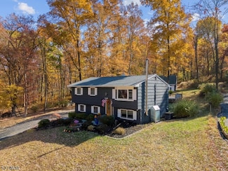348 River Rd, Hackettstown, NJ 07840