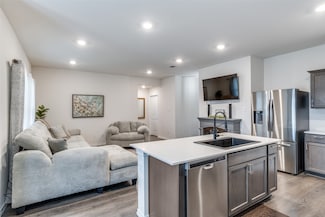 819 Twin Edge Dr, Royse City, TX 75189