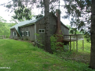 190 Rocklick Hollow Rd, New Paris, PA 15554