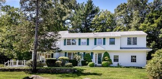 28 Meadowbrook Rd, Dover, MA 02030