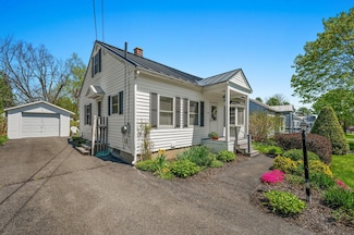 79 Oakland St, Waterville, ME 04901
