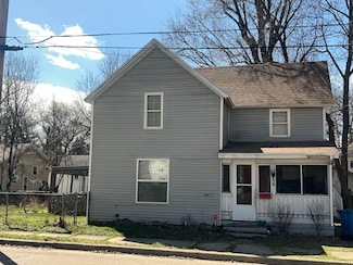 428 S 5th St, Niles, MI 49120