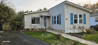 68 Deer Way, Manalapan, NJ 07726